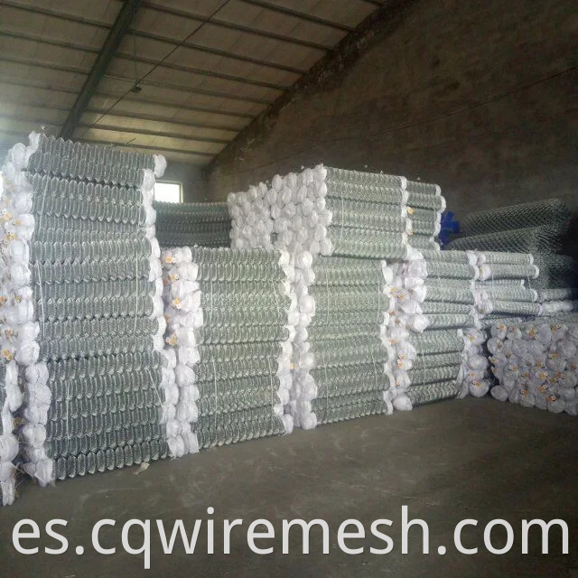 DIP Hot Dip galvanizado con recubrimiento de zinc 4 pies 6 pies 8 pies Roll ciclón alambre de malla Diamond Mesh Cadena de la granja de enlaces de enlace